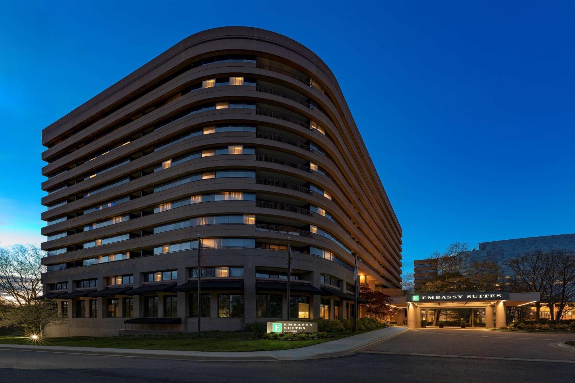 Embassy Suites By Hilton Bethesda Washington Dc מראה חיצוני תמונה