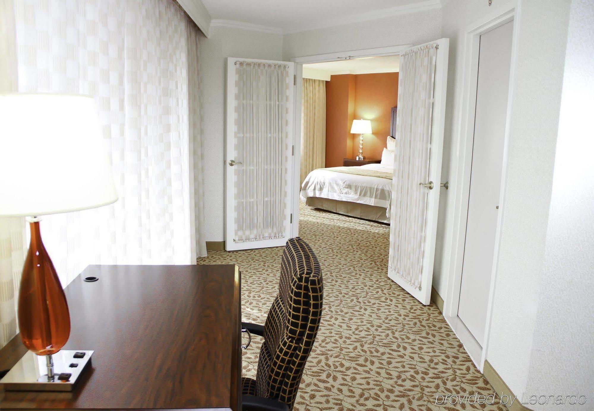 Embassy Suites By Hilton Bethesda Washington Dc חדר תמונה